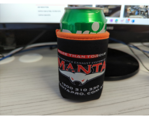MANTA STUBBY COOLER